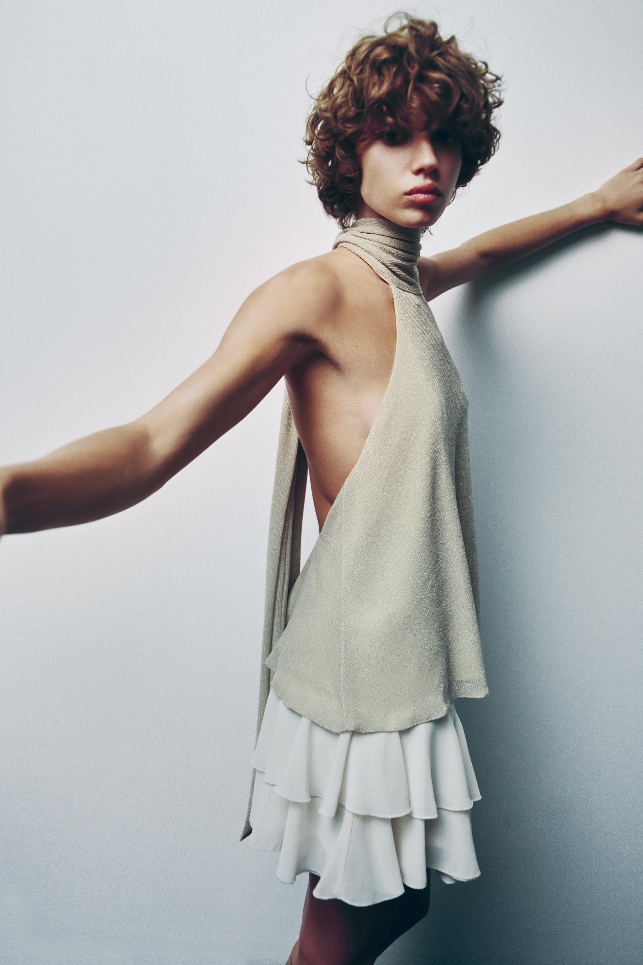 METALLIC THREAD HALTER TOP